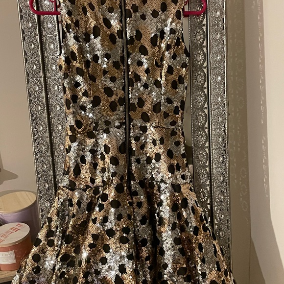 Bronx and Banco - Picture 5 of 5